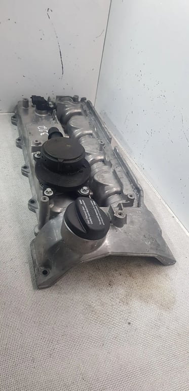A6460161905 MERCEDES head valve cover