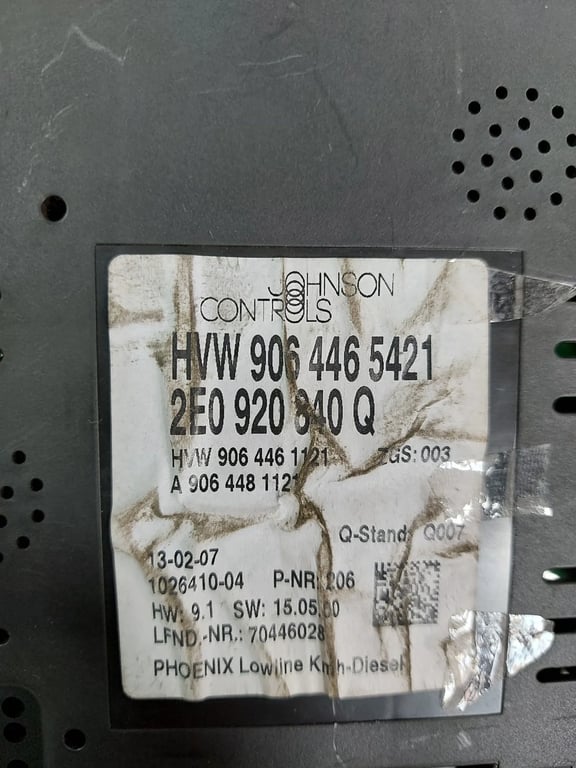 9064465421 2E0920840Q VW CRAFTER EU instrument cluster