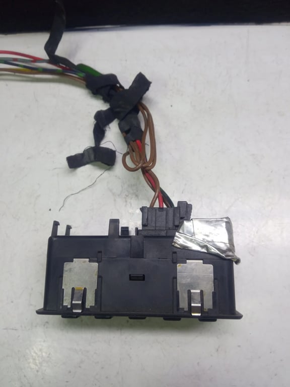 8EU 007 696 0005425311 MB HEATER CONTROL MODULE
