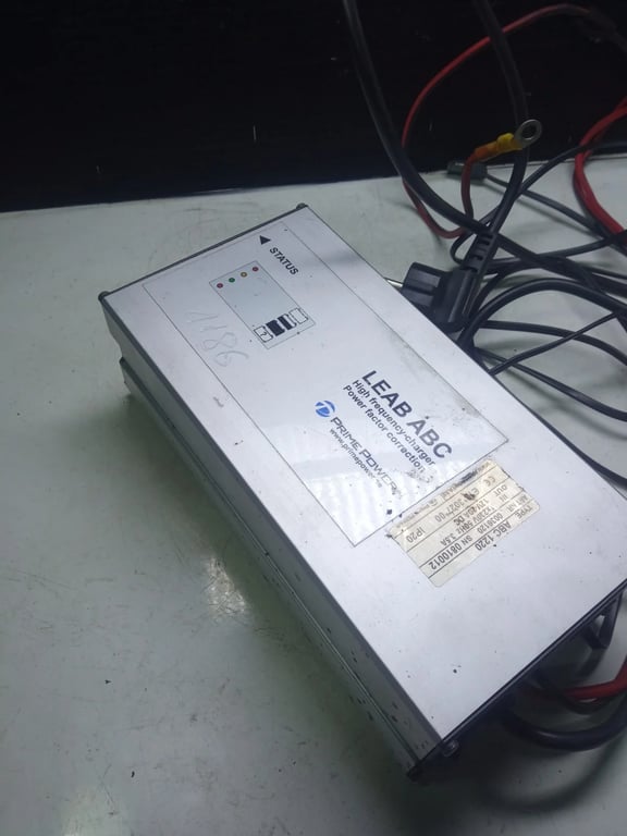 0036120 0810012 02M37640 LEAB ABC 1220 battery charger