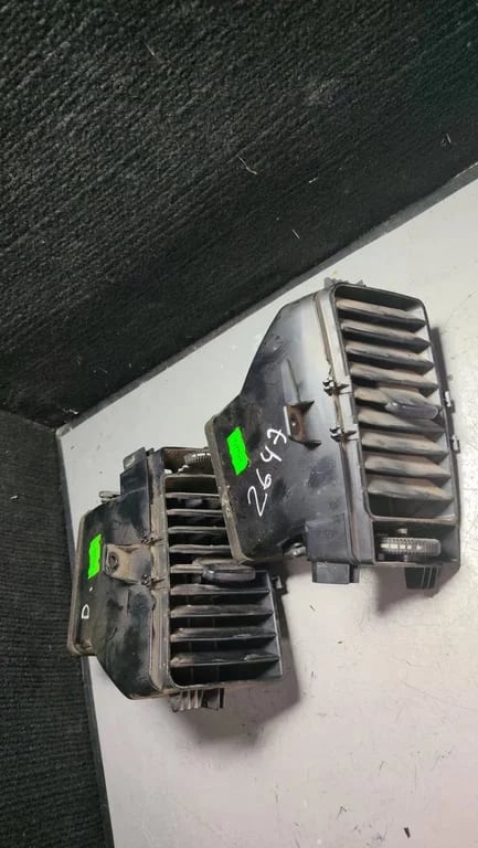 A9068300054 A9068300154 AIR VENTS for MB