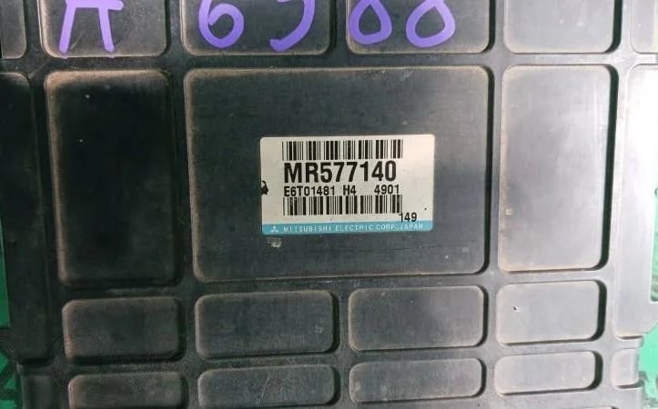 E6T01481 Engine control unit/module ECU for Mitsubishi Pajero