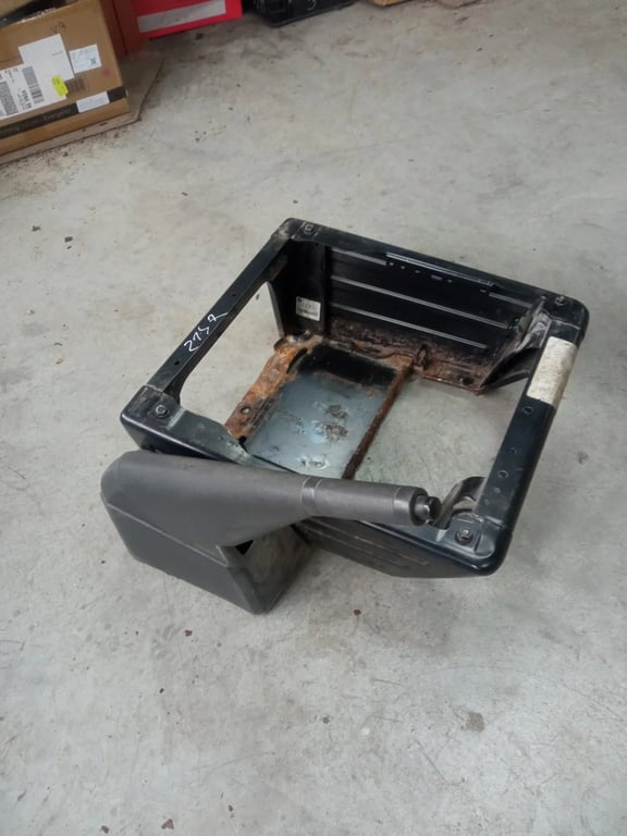 7E1881677E T5 Seat Base Frame seat