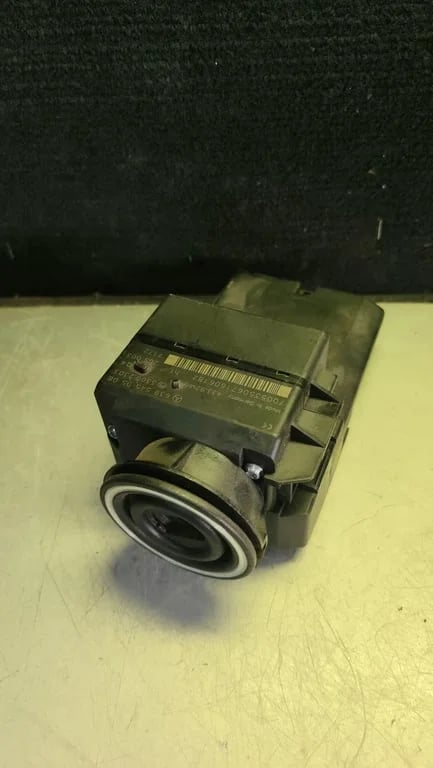 6395450508 IGNITION SWITCH WITH KEY FOR MB