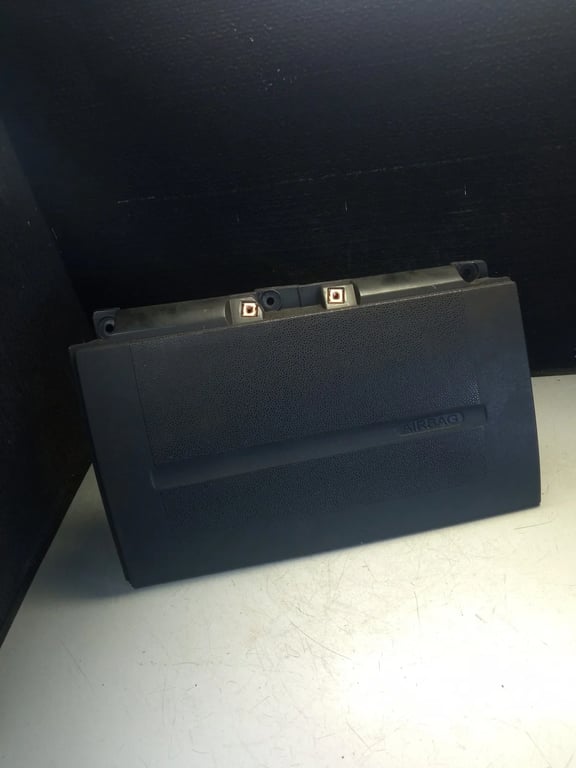 6C11-V044A74-AH PASSENGER PANEL for FORD