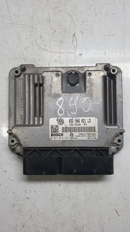 03G906021LD 0281013187 VW ECU