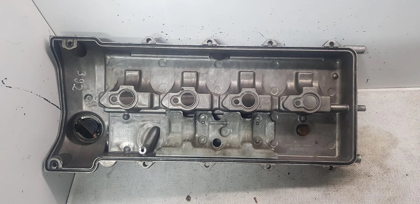A6460161905 MERCEDES head valve cover