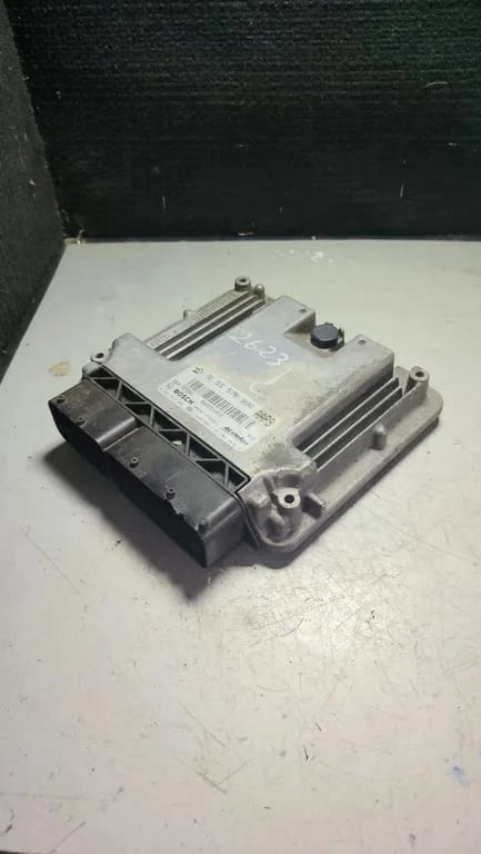 55576906 0281017105 ECU for OPEL