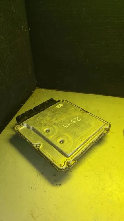 03L906012P 0281017788 ECU for VW