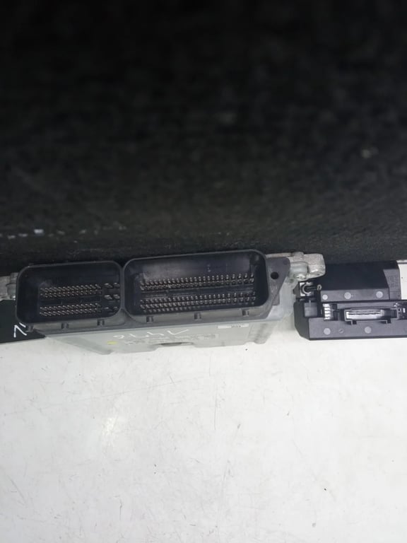 A6421507978 0281013714 2095453308 A2034621130 ECU for MB