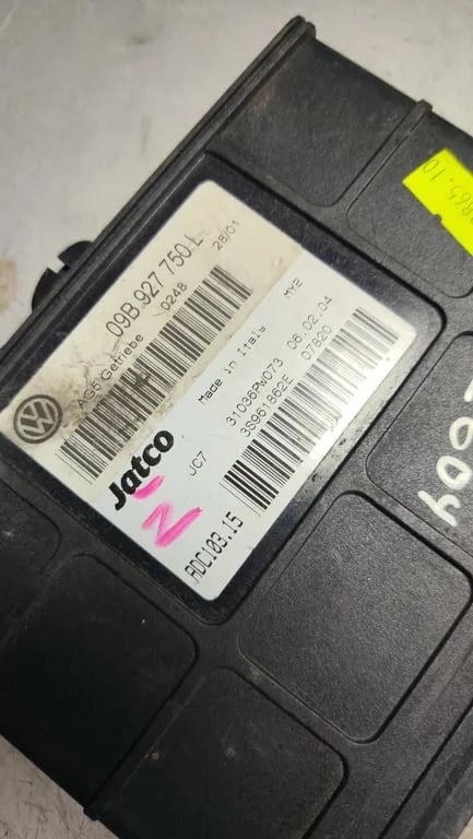 09B927750L 310369W073 3S961862E ECU for VW
