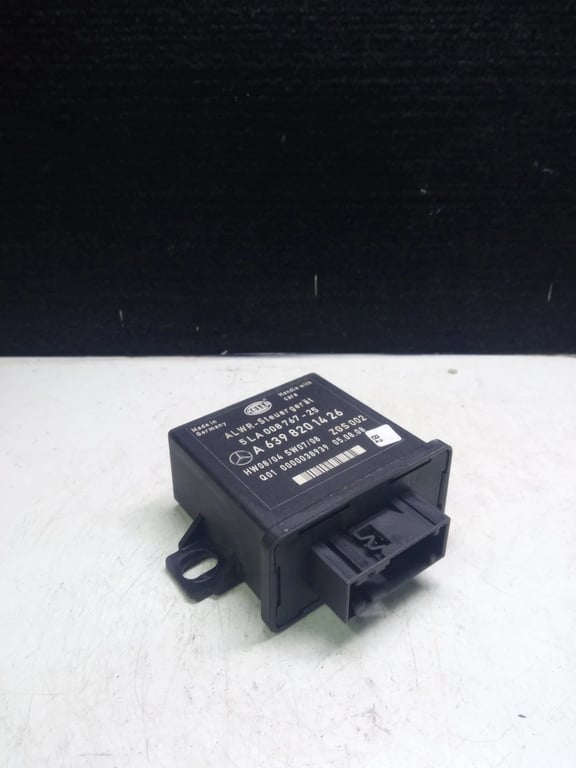 A6398201426 MB LIGHT CONTROL MODULE