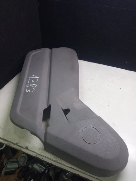 010223 MB cover plastic