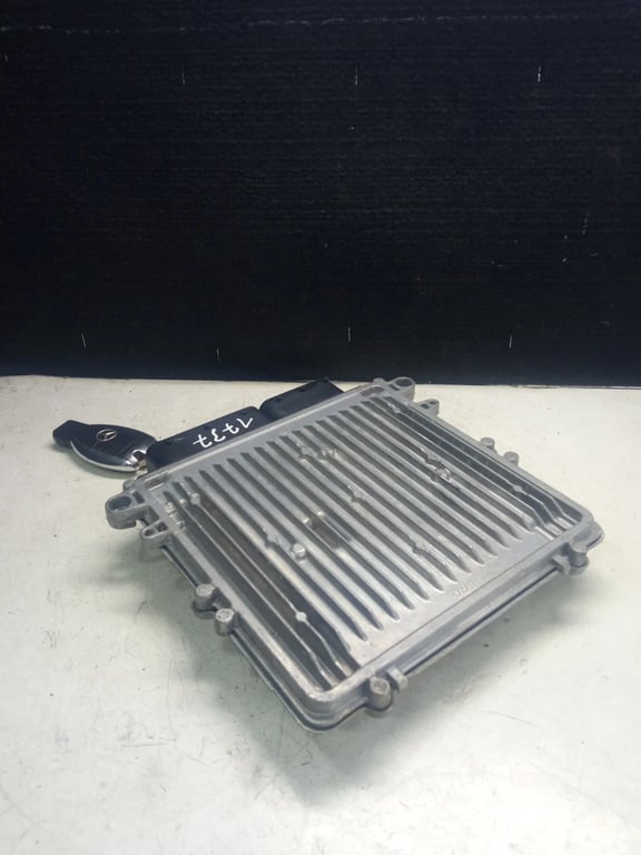 A6421504477 0281013990 ECU for MB with 1 KEY
