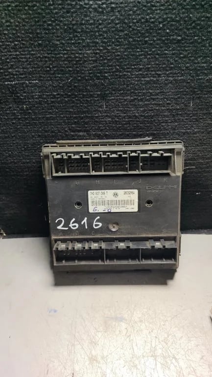 7H0937049T 28032864 ECU for VW