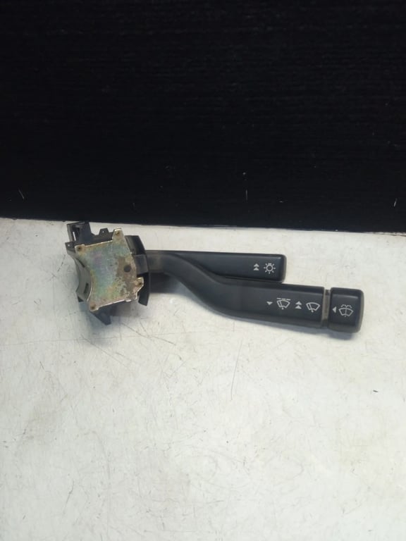 B517X 95VB WIPER ARM for FORD