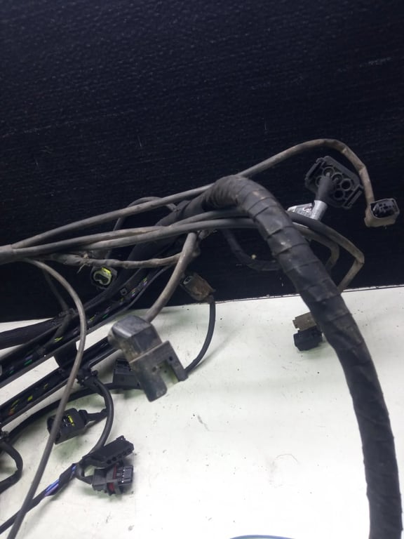 A0001501415 A6395407635 A6390017099 MB engine wiring harness