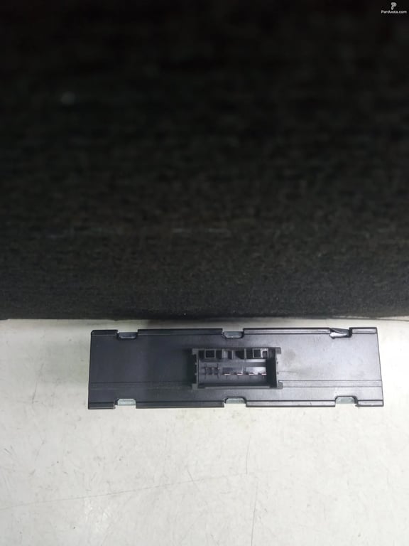 8ES00947920 0111480932 ECU for BMW