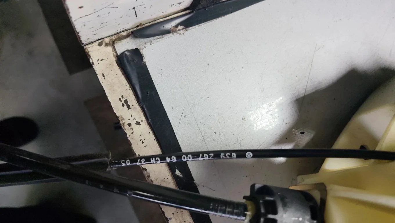 A6395450432 A6395450432 A6392670064 MB VITO switching lever