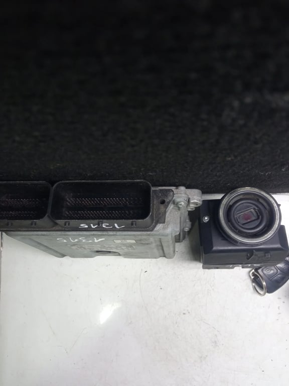 A6461507472 0281015064 A6395452108 A0355457732 ECU for MB