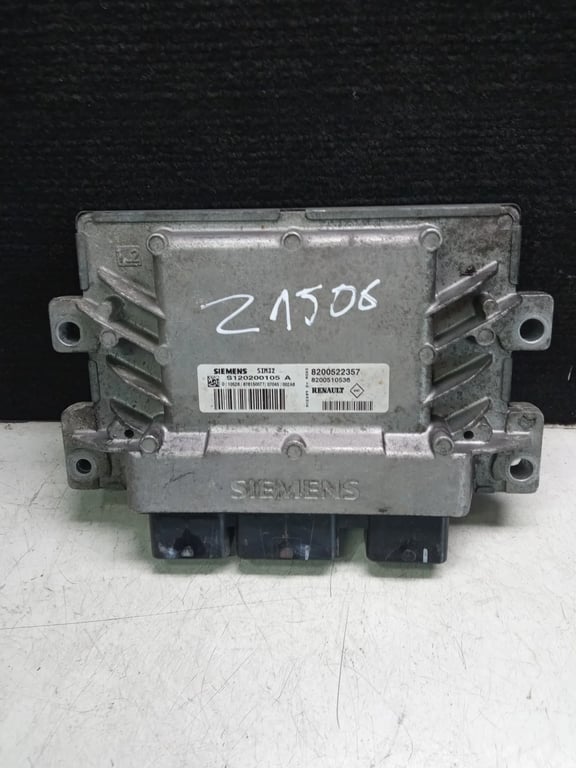 8200522357 S120200105A ECU for RENAULT