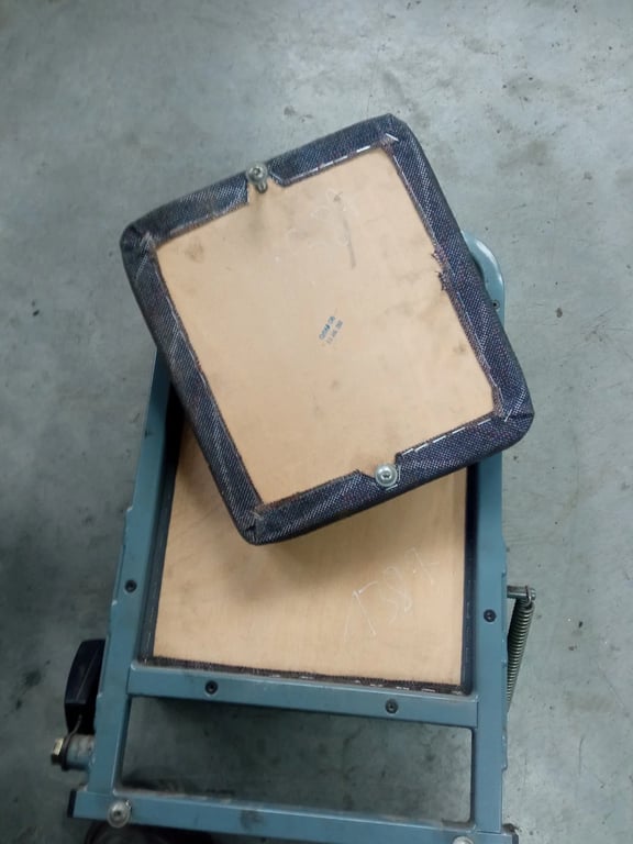 GSM 08 2002 seat