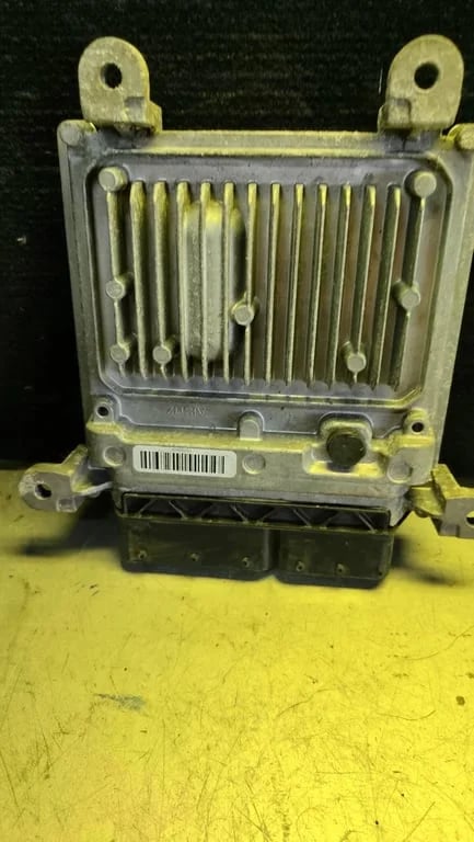 A6519000700 A9069004100 A0375456132 ECU for MB