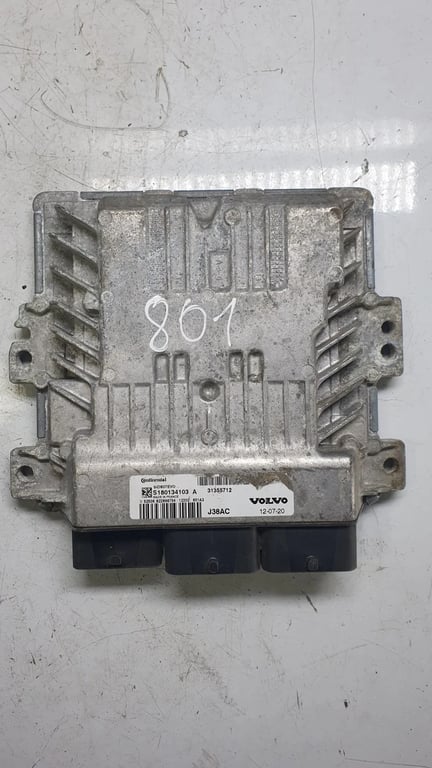 S180134103A 31355712 VOLVO ECU