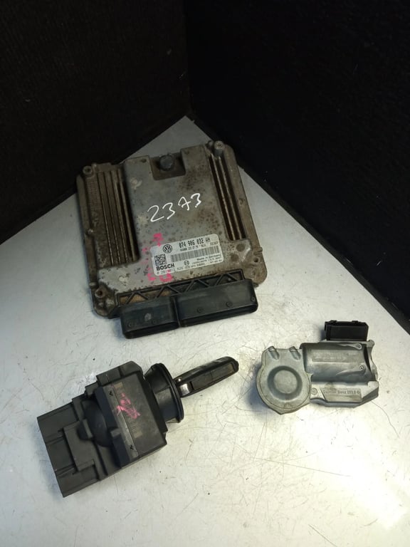 074906032AH 0281013826 9065452608 9064260130 ECU for VW