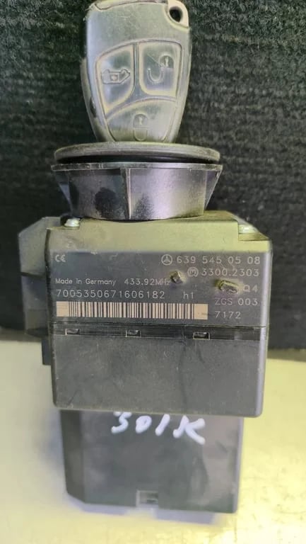 6395450508 IGNITION SWITCH WITH KEY FOR MB
