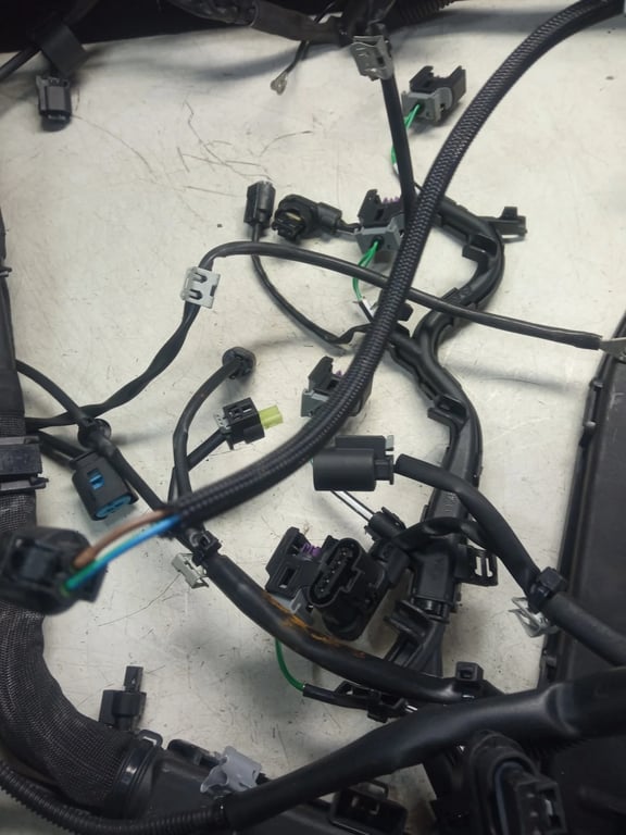 A6511590125 A6511590025 ENGINE WIRING LOOM for MB