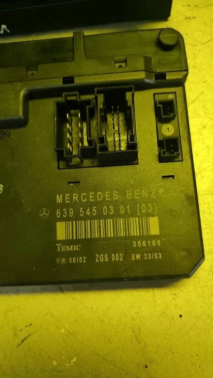 6395450301 A6395450101 FUSE BOX and SAM UNIT for MB