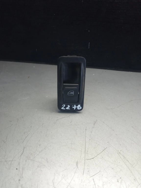 7H5959539 7E0959855 Switch window single VW T5 Transporter