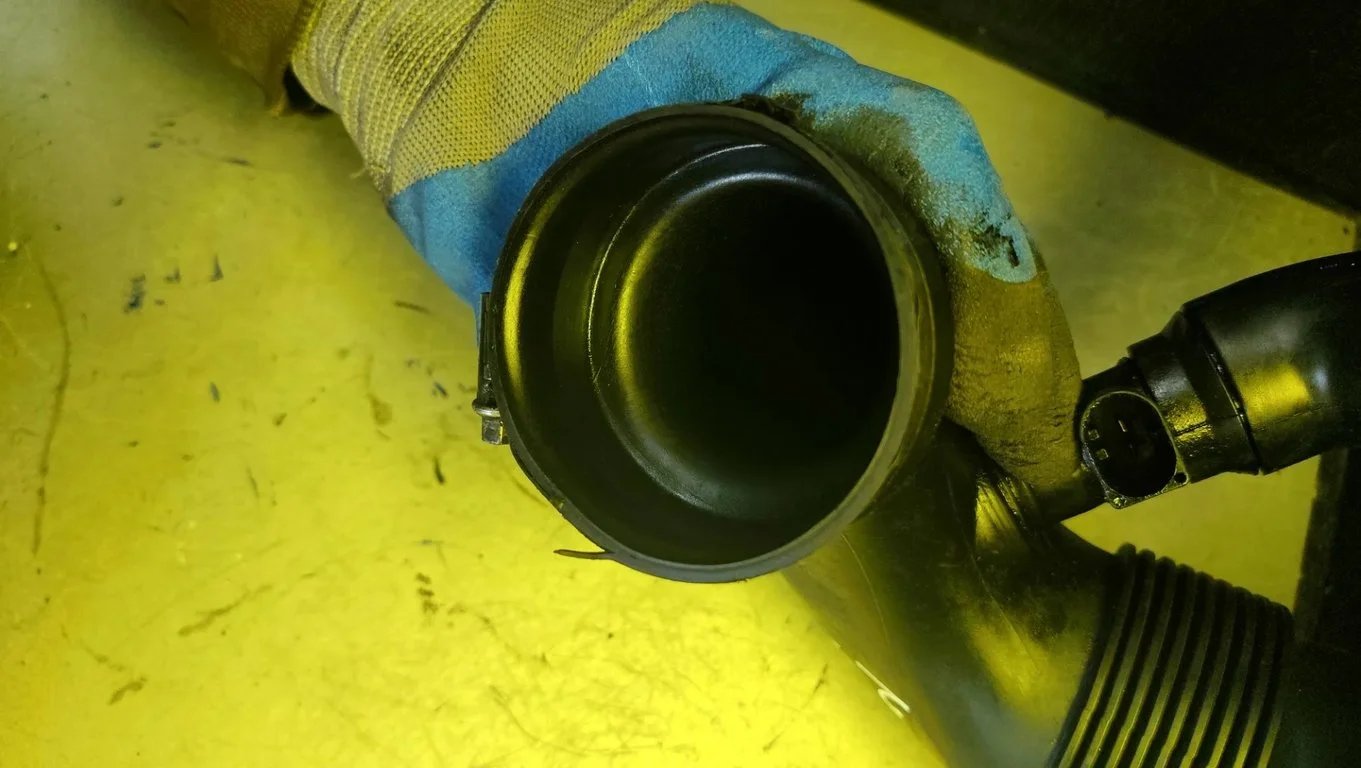 A6120160781 A6120940808 Turbo air intake inlet pipe/hose FOR MB ML 2.7