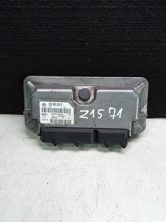 030906034S 5NRN6R7BG 61601.739.08 ECU for VW FOX