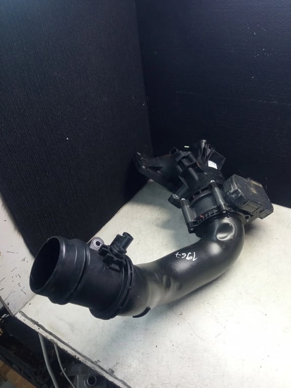A6510900070 A6510900028 A6510901437 THROTTLE BODY for MB