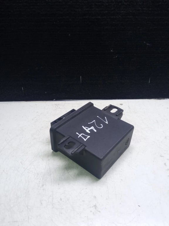 A6398201426 MB LIGHT CONTROL MODULE