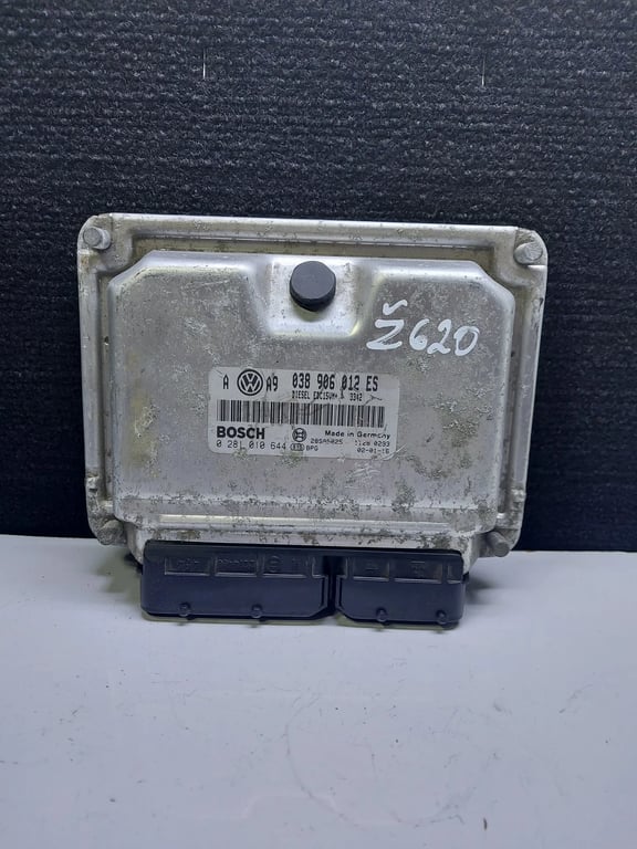 038906012ES 0281010644 VW ECU