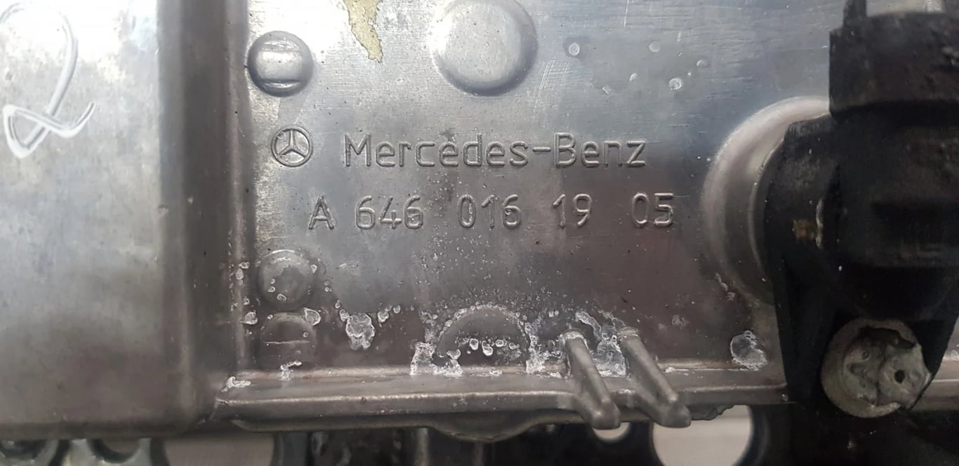 A6460161905 MERCEDES head valve cover