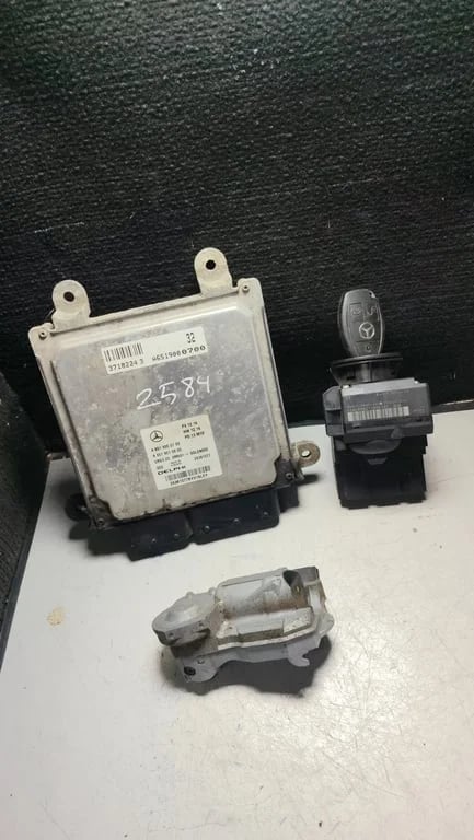A6519000700 A9069003403 A0375456132 ECU for MB