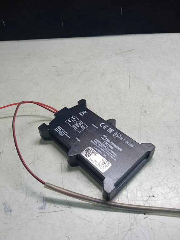 FMT100 TELTONIKA real time gps tracker