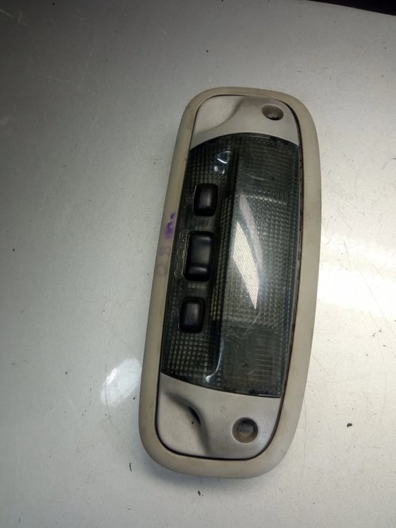 6C1T-15K607-AD 4M5415F1F Interior Roof Light Front for FORD