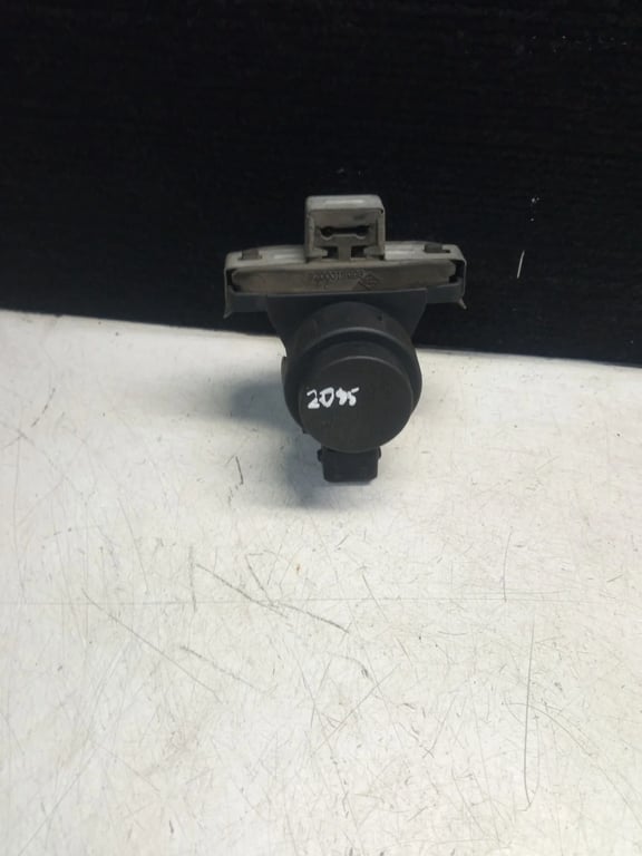 7700113071 8200015998 VACUUM VALVE for OPEL