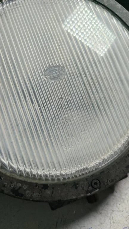 301141820 18245 Headlight/headlamp HELLA