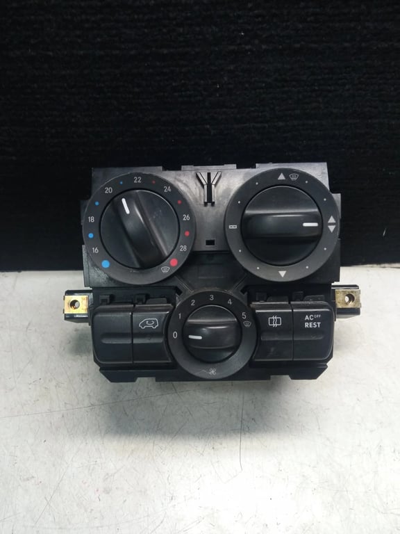 A6394461328KZ  CLIMATE CONTROL PANEL for MB VITO