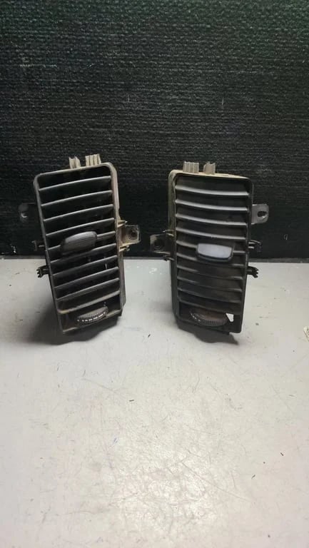 A9068300054 A9068300154 AIR VENTS for MB