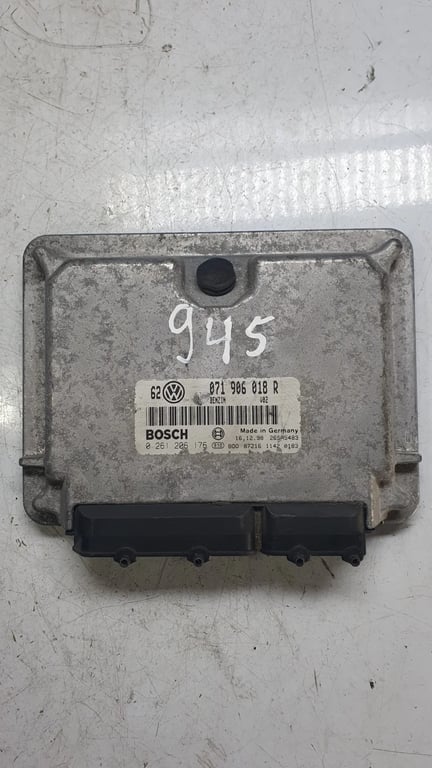 071906018R 0261206176 26SA5483 ECU for VW
