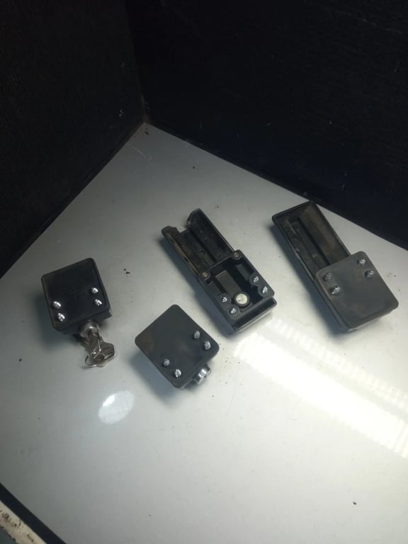 Thule Van Lock Twin Pack Van Anti-theft High Security