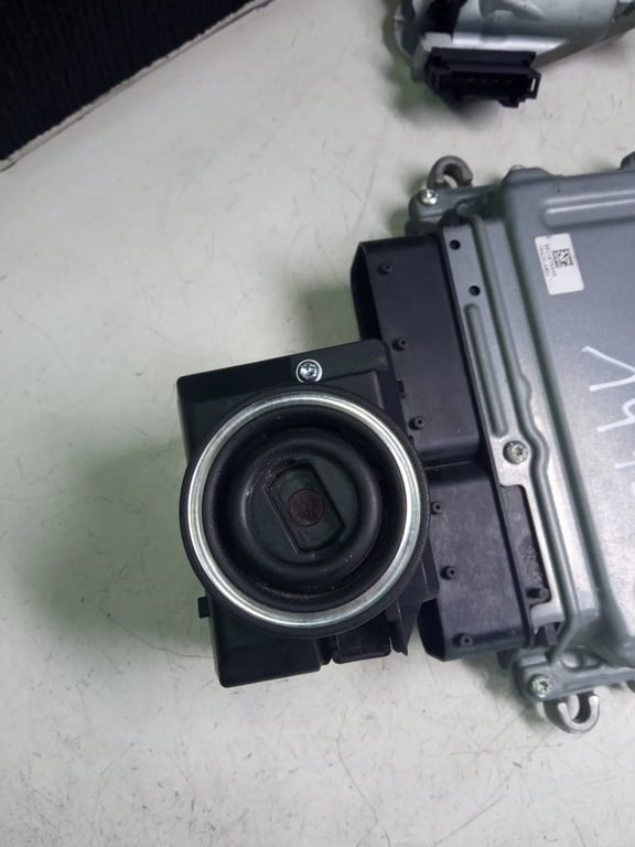 A6421507978 0281013714 2095453308 A2034621130 ECU for MB