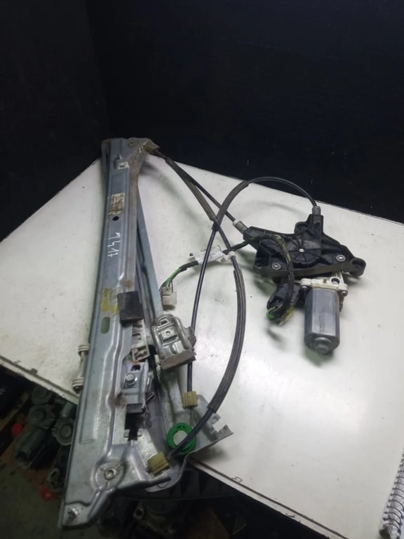 A6395406809 928795-101 774-60266-01 MB Window Regulator